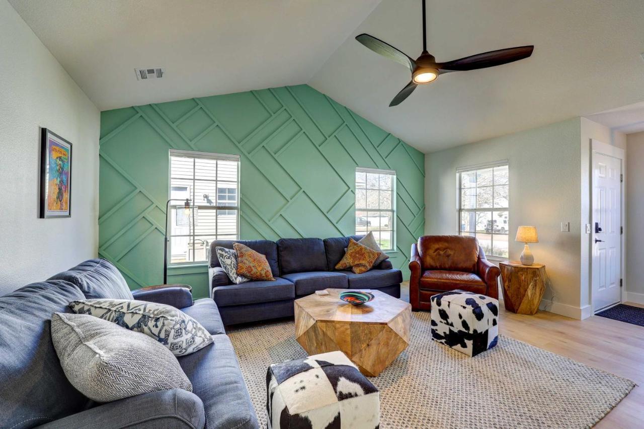 Chic Bentonville Home With Patio And Fire Pit! Екстериор снимка