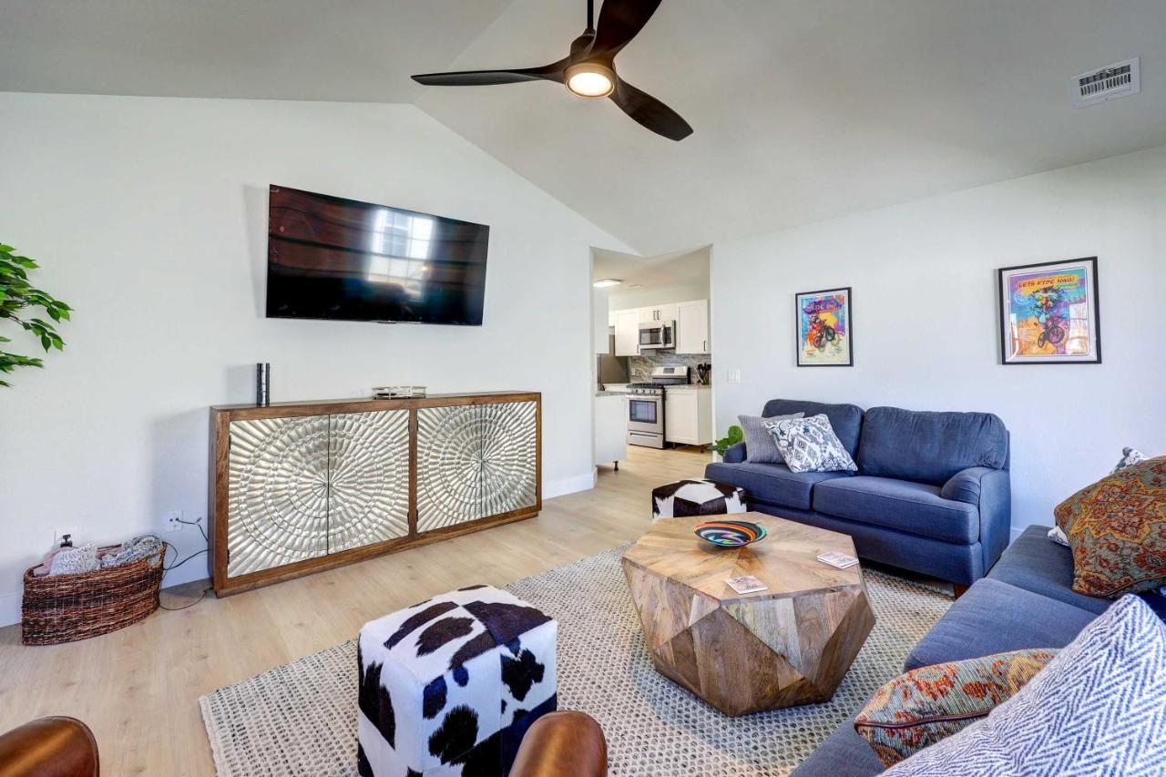 Chic Bentonville Home With Patio And Fire Pit! Екстериор снимка